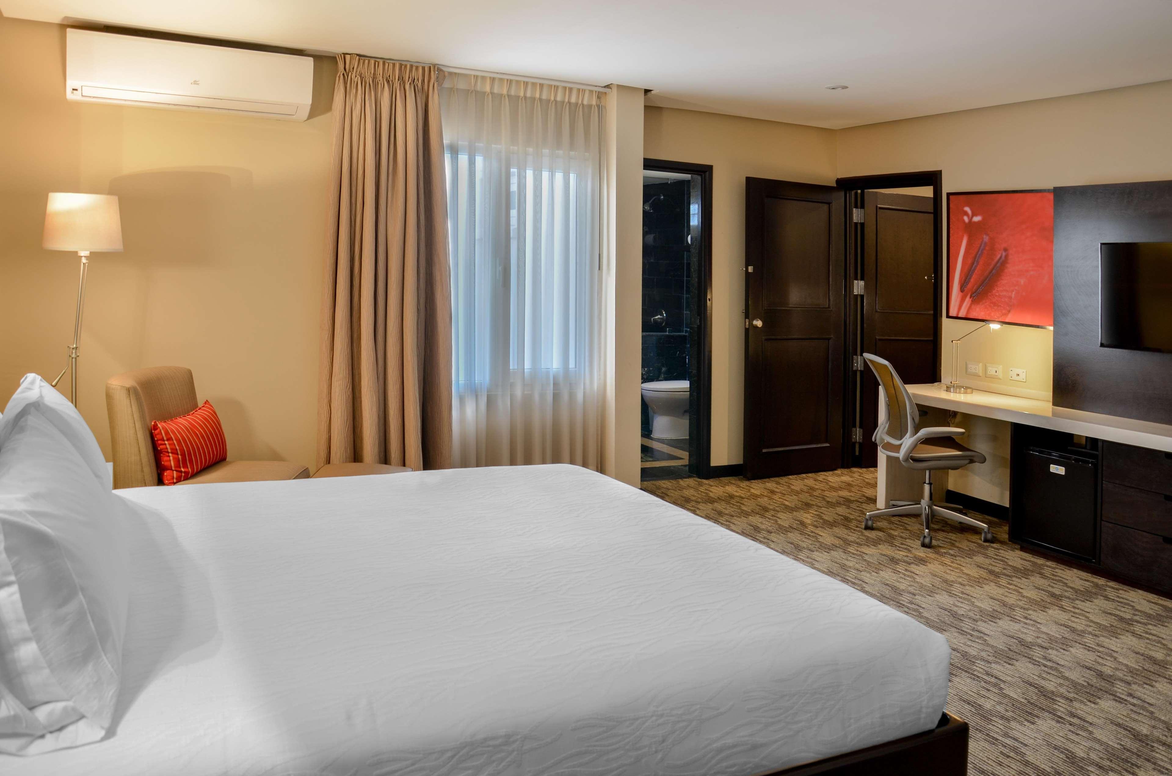 Hilton Garden Inn Città del Guatemala Esterno foto