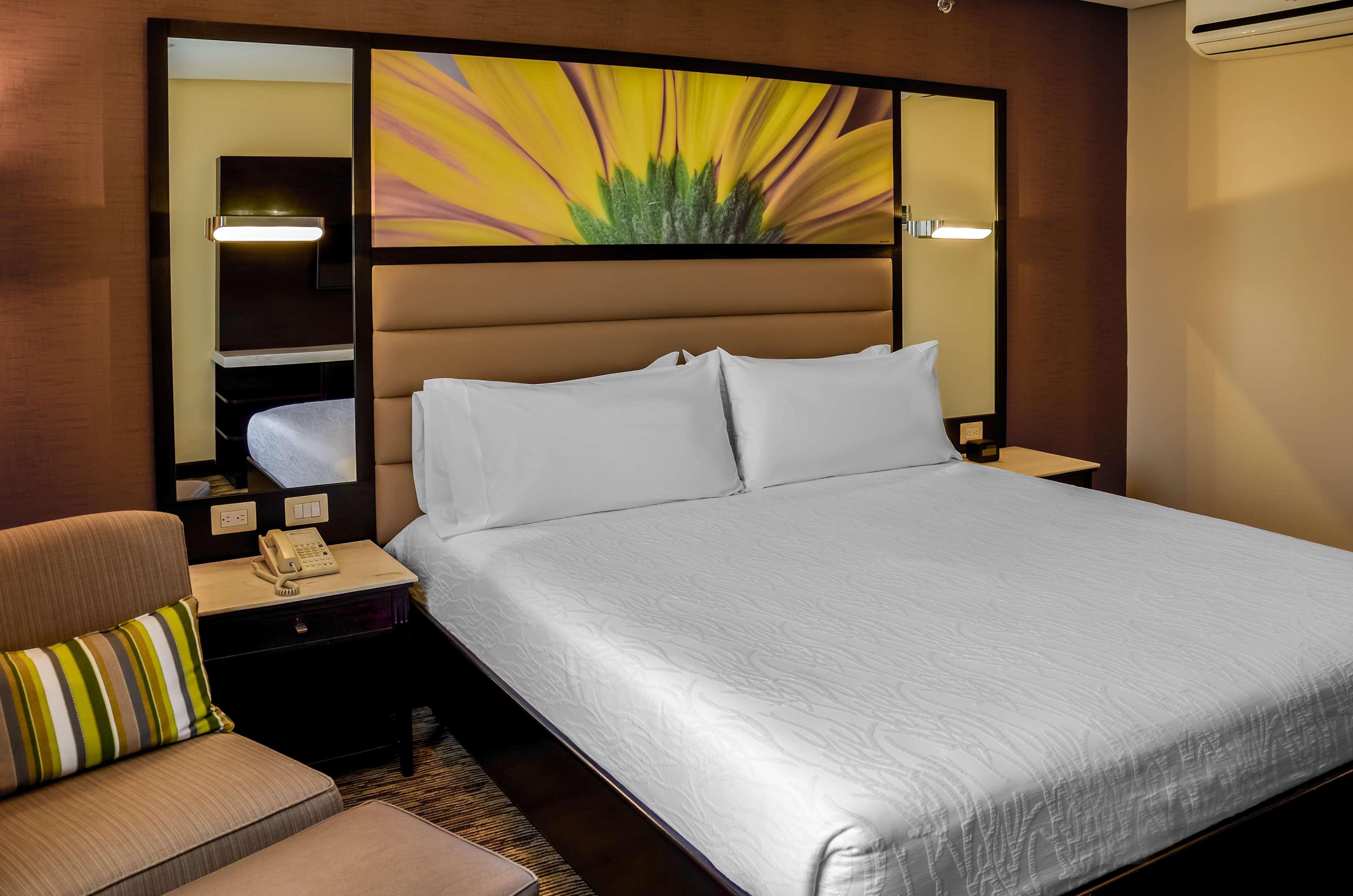 Hilton Garden Inn Città del Guatemala Esterno foto