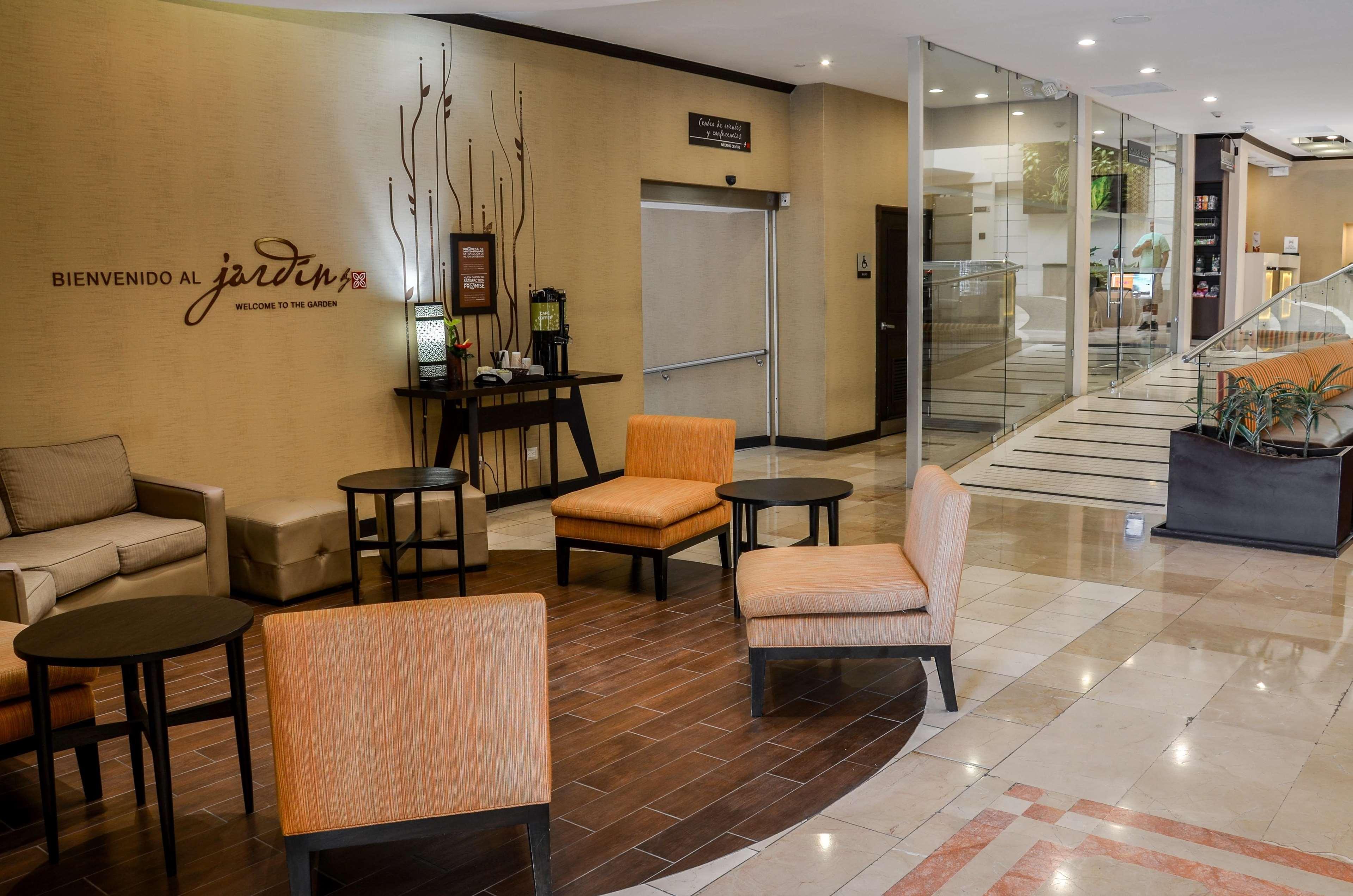 Hilton Garden Inn Città del Guatemala Esterno foto