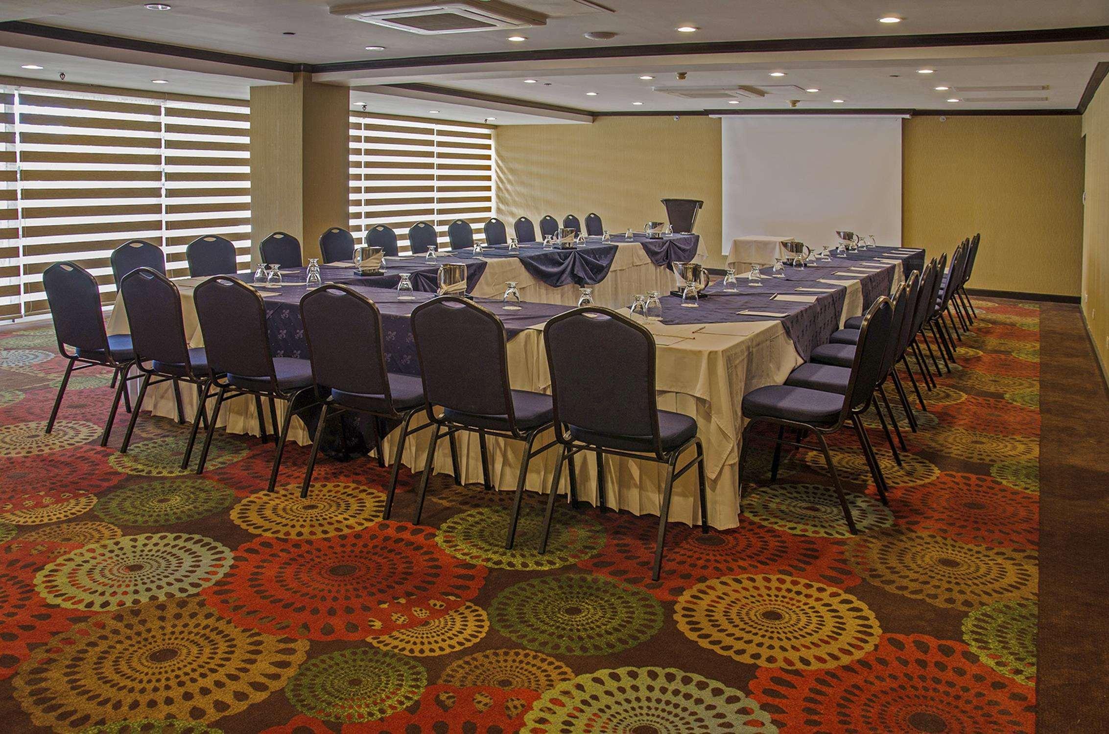 Hilton Garden Inn Città del Guatemala Esterno foto