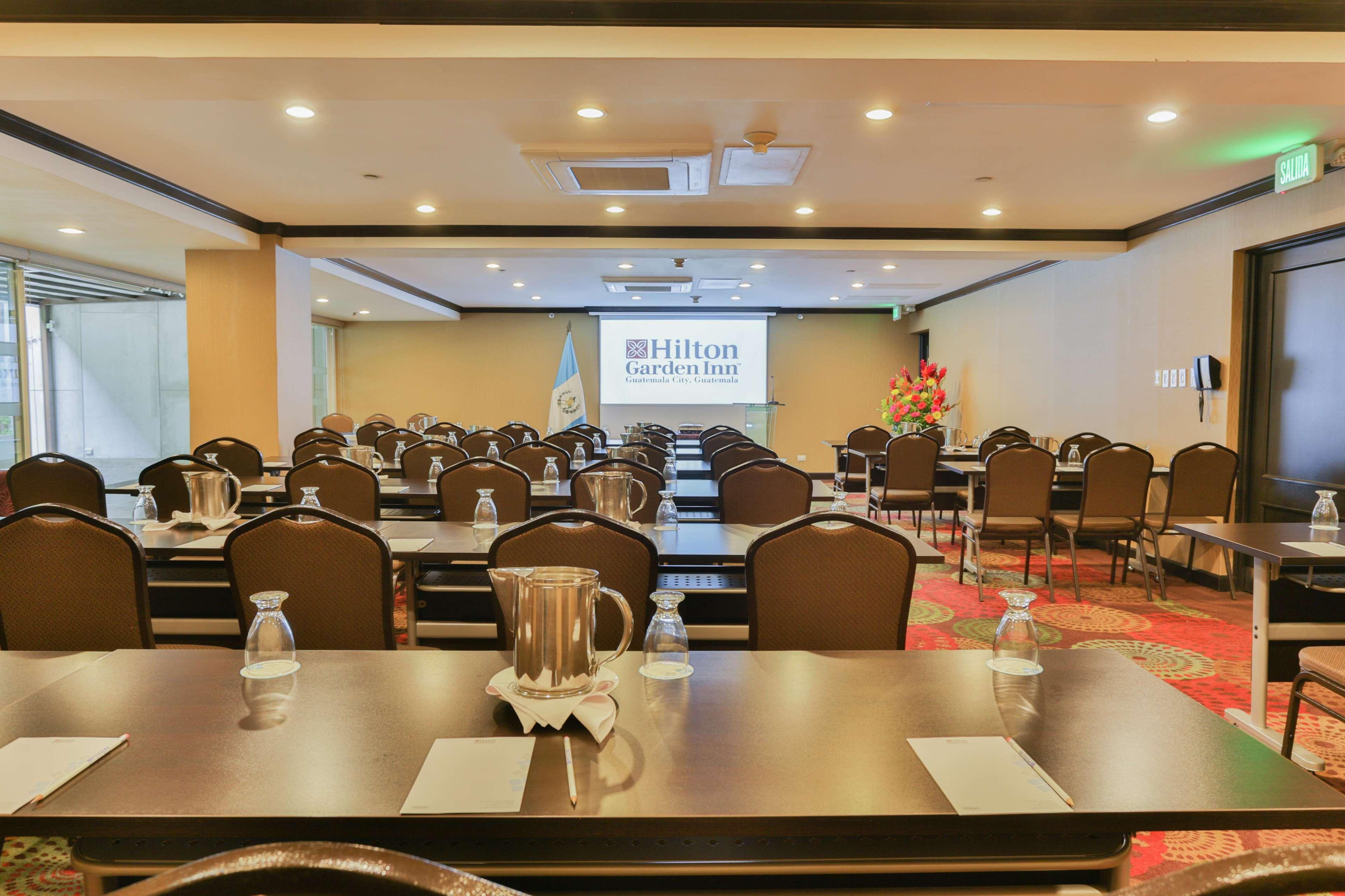 Hilton Garden Inn Città del Guatemala Esterno foto